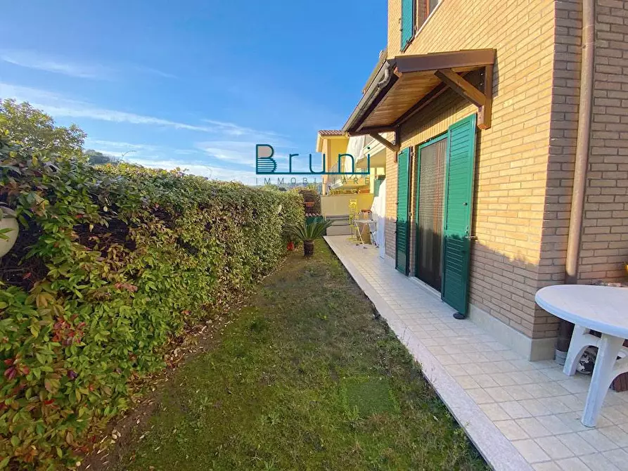 Immagine 7 di Appartamento in vendita  in Carnia a San Benedetto Del Tronto