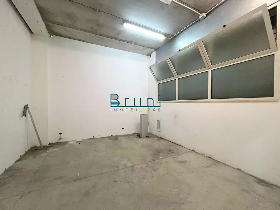 Immagine 4 di Magazzino in affitto  in Via Niccolò IV a San Benedetto Del Tronto