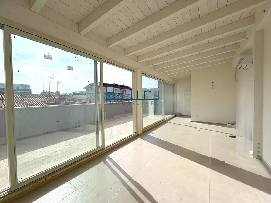 Immagine 10 di Appartamento in affitto  in Via Roma a San Benedetto Del Tronto