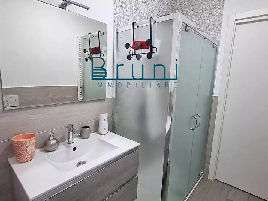 Immagine 11 di Appartamento in affitto  in Via Fratelli Roselli a Grottammare