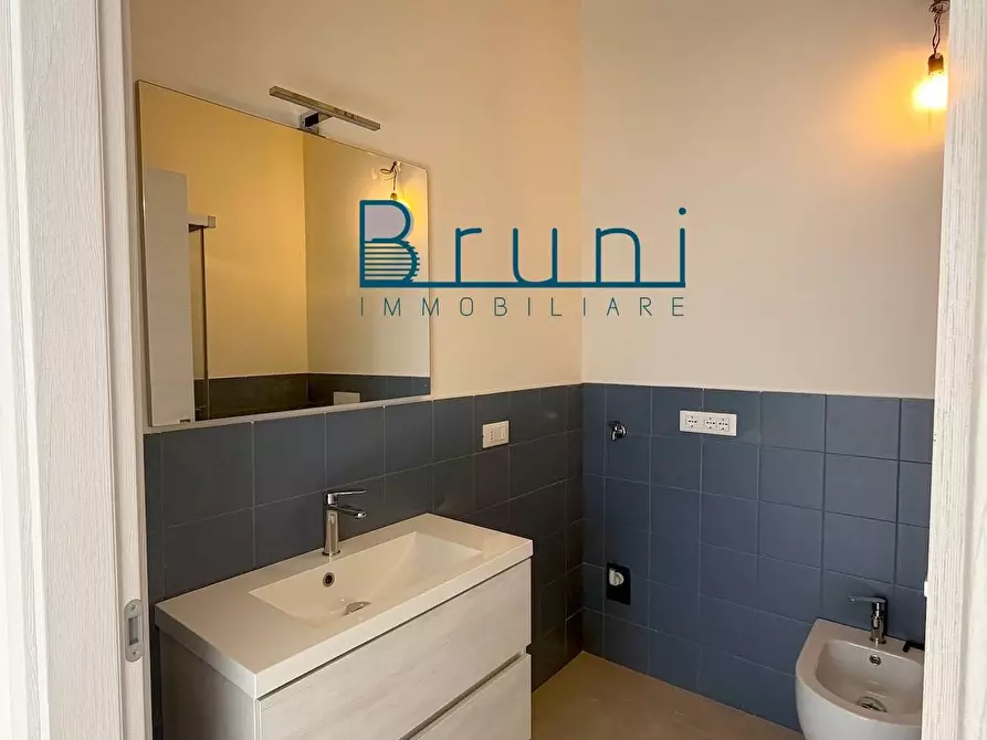 Immagine 9 di Appartamento in affitto  in Via Roma a San Benedetto Del Tronto