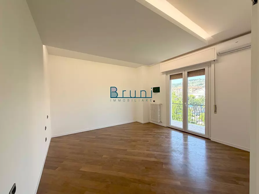 Immagine 11 di Appartamento in vendita  in Via Piemonte a San Benedetto Del Tronto