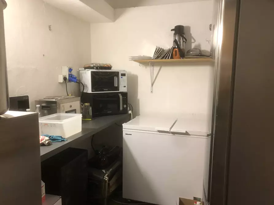 Immagine 5 di Bar / Ristorante in vendita  in via valverde 1 a Verona