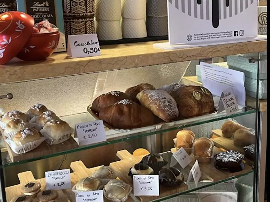 Immagine 4 di Bar / Ristorante in vendita  in corso vittorio emanuele 60 a Villafranca Di Verona