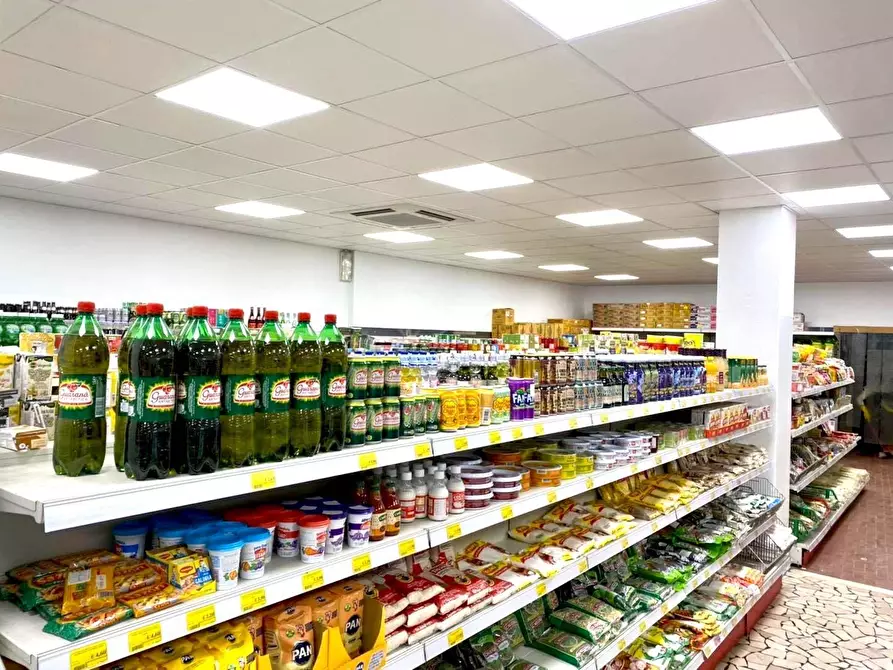 Immagine 5 di Agriturismo in vendita  a Verona