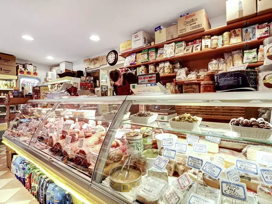 Immagine 6 di Agriturismo in vendita  a Verona