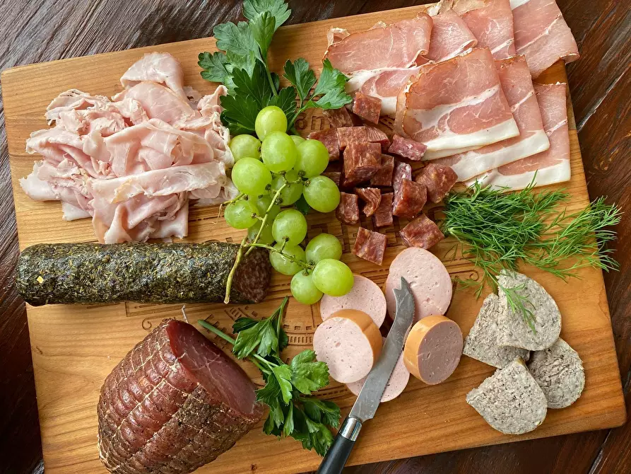 Immagine 8 di Attività commerciale in vendita  a Verona