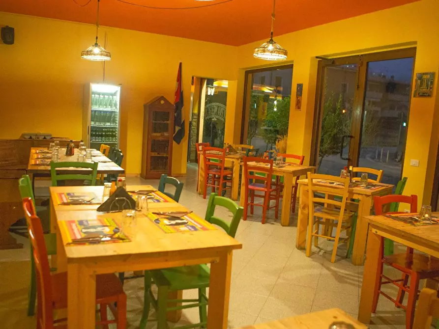 Immagine 2 di Bar / Ristorante in vendita  in via roma 5 a Salò