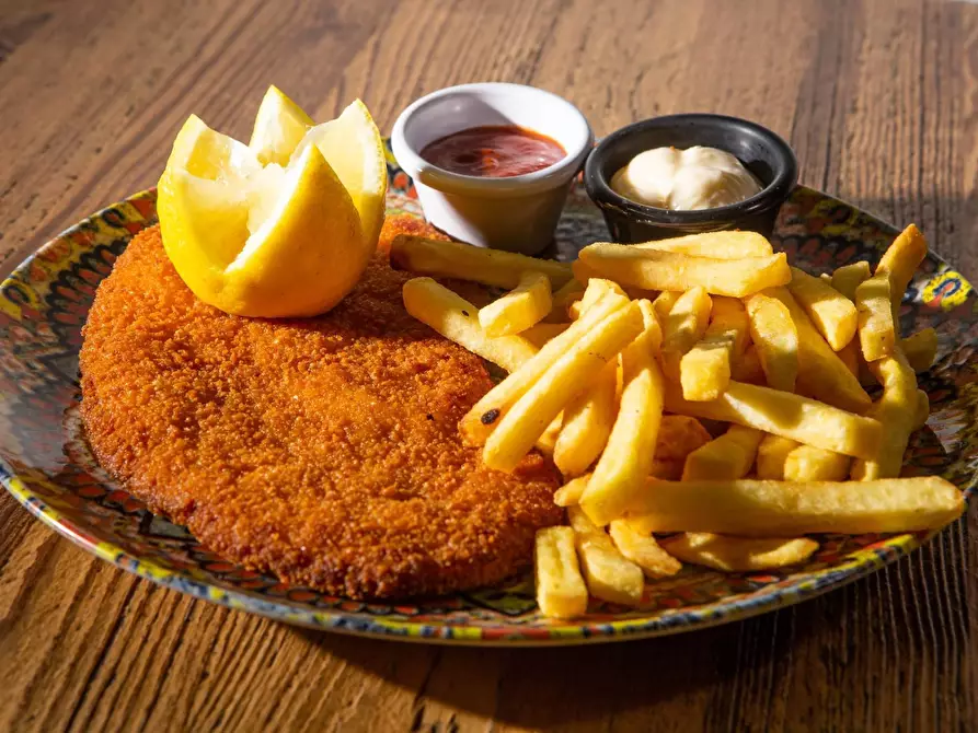 Immagine 8 di Bar / Ristorante in vendita  in via roma 5 a Salò