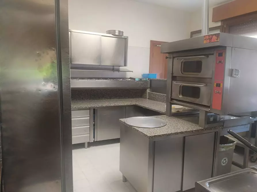 Immagine 6 di Attività commerciale in vendita  in via roma 2 a Castelbelforte