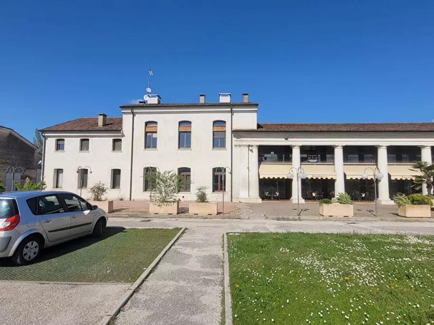 Immagine 1 di Bar / Ristorante in vendita  in via roma 5 a Roncoferraro