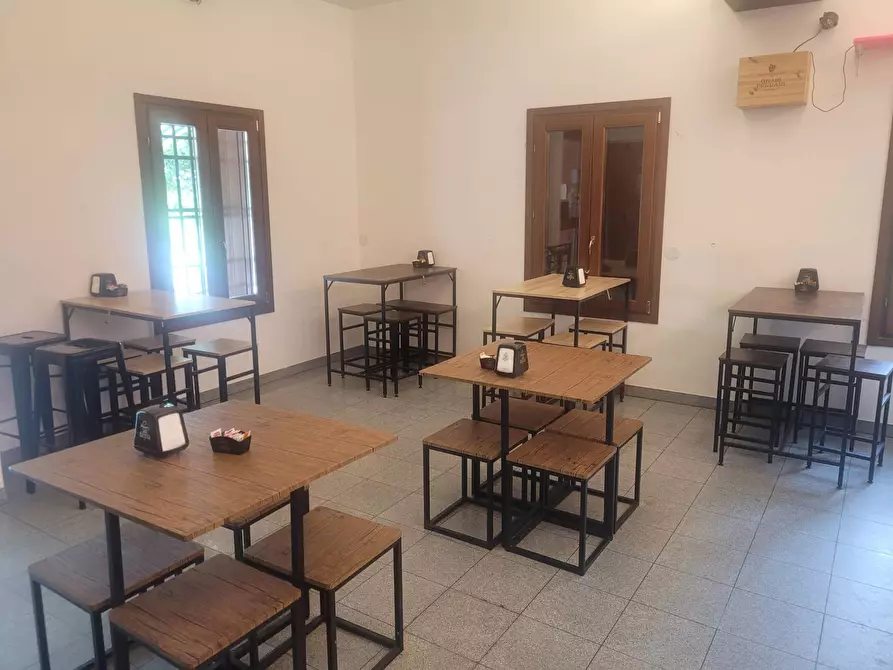 Immagine 3 di Bar / Ristorante in affitto  in via roma 2 a Castel D'ario
