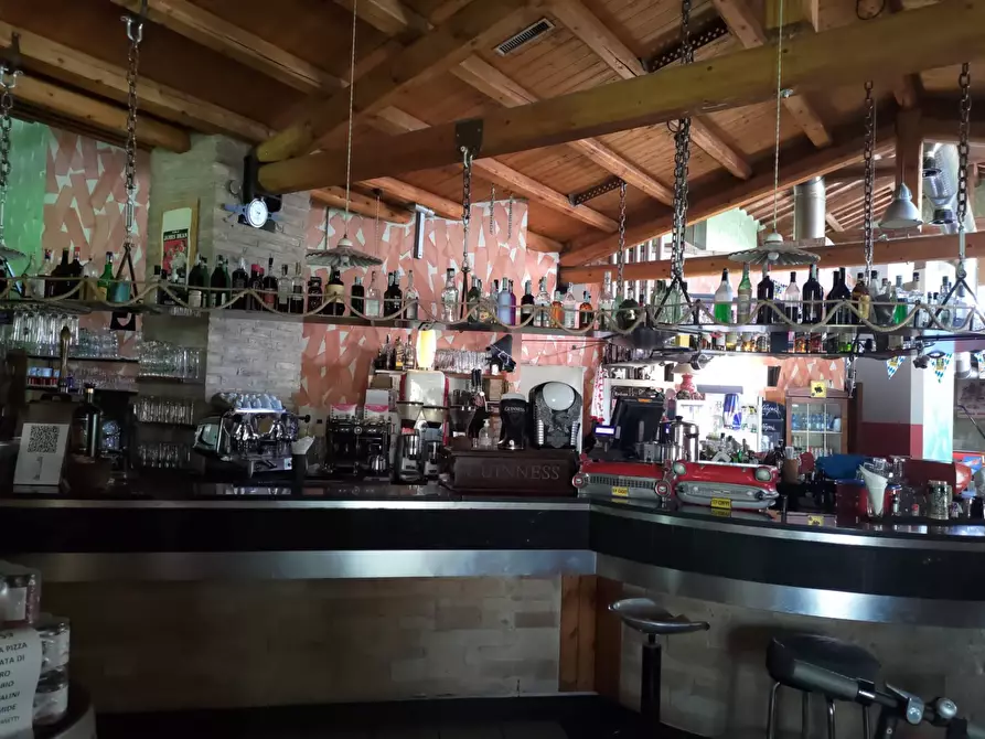 Immagine 1 di Bar / Ristorante in vendita  in via roma 5 a Borgocarbonara