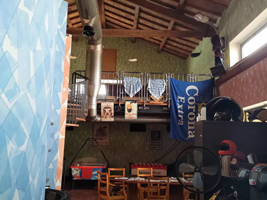 Immagine 9 di Bar / Ristorante in vendita  in via roma 5 a Borgocarbonara