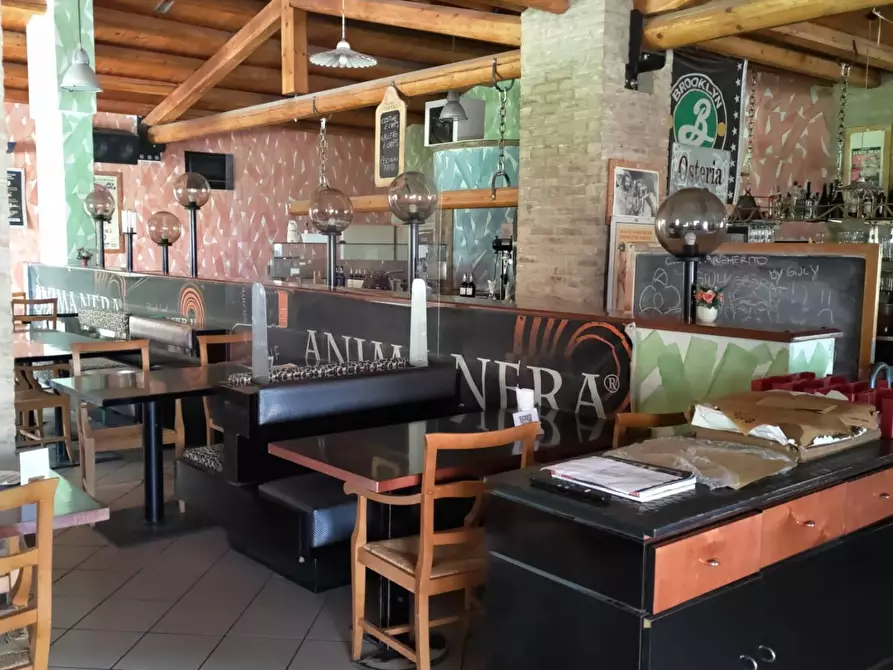 Immagine 10 di Bar / Ristorante in vendita  in via roma 5 a Borgocarbonara