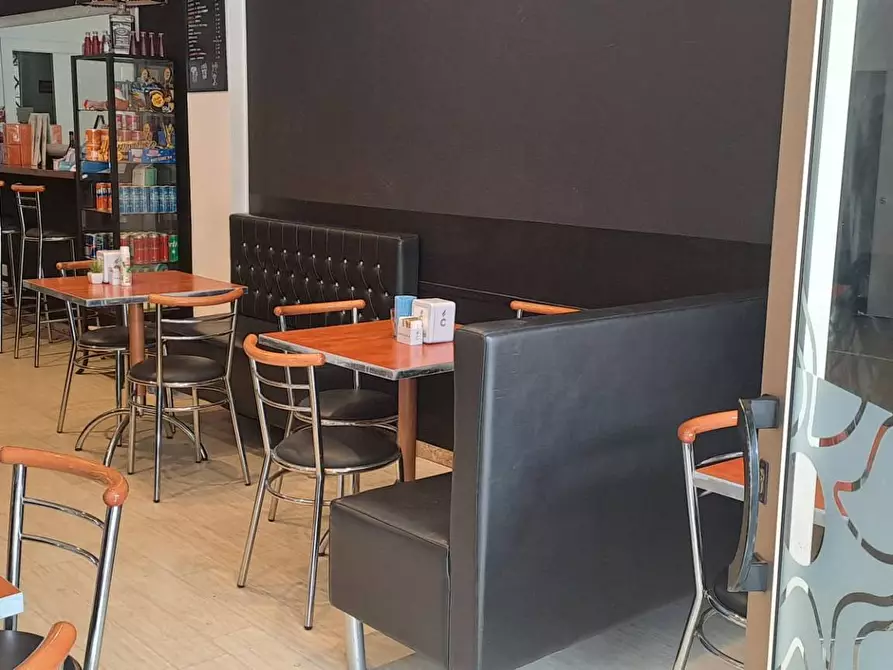 Immagine 5 di Bar / Ristorante in vendita  a Verona