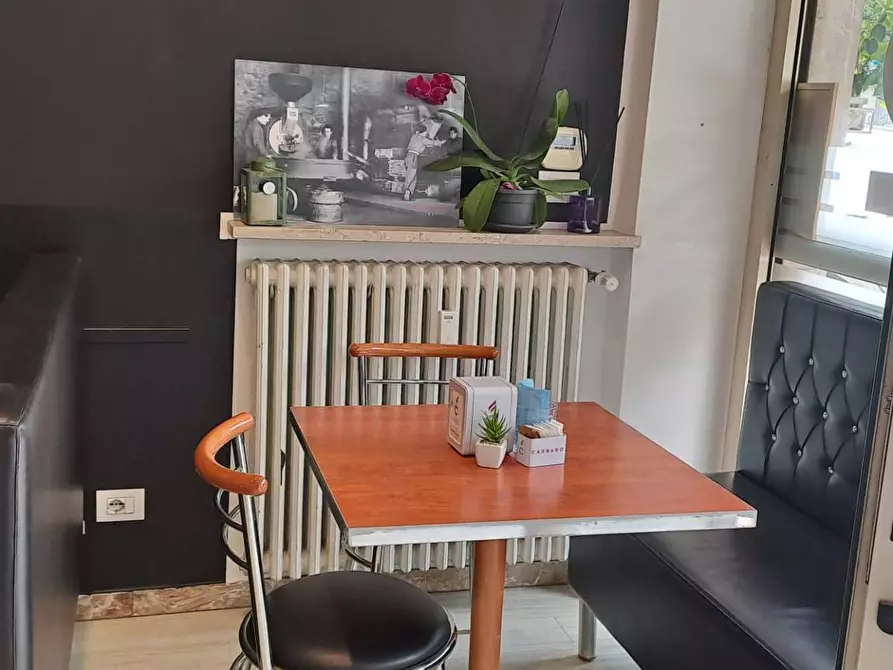 Immagine 8 di Bar / Ristorante in vendita  a Verona