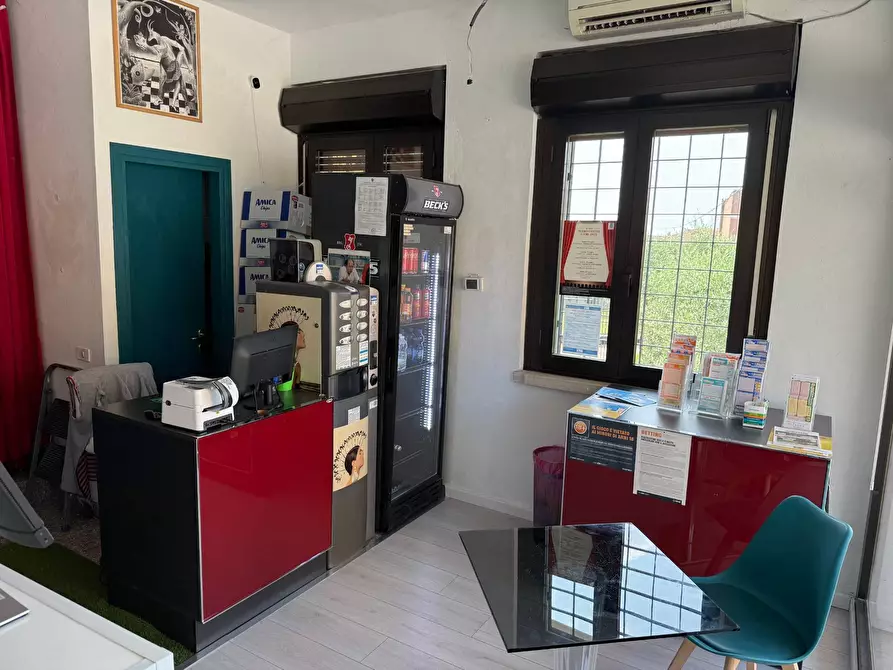 Immagine 2 di Attività commerciale in vendita  a Sant'ambrogio Di Valpolicella