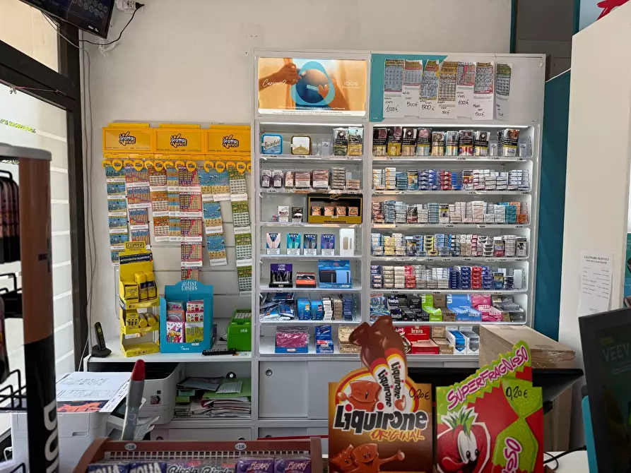 Immagine 6 di Attività commerciale in vendita  a Sant'ambrogio Di Valpolicella