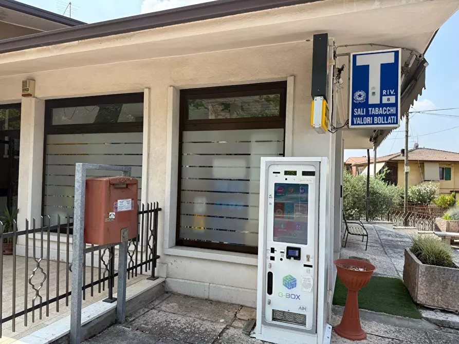 Immagine 9 di Attività commerciale in vendita  a Sant'ambrogio Di Valpolicella