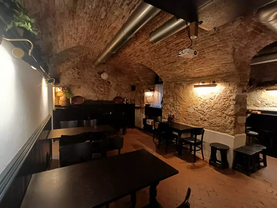 Immagine 1 di Locale commerciale   in san nazzaro 23 a Verona