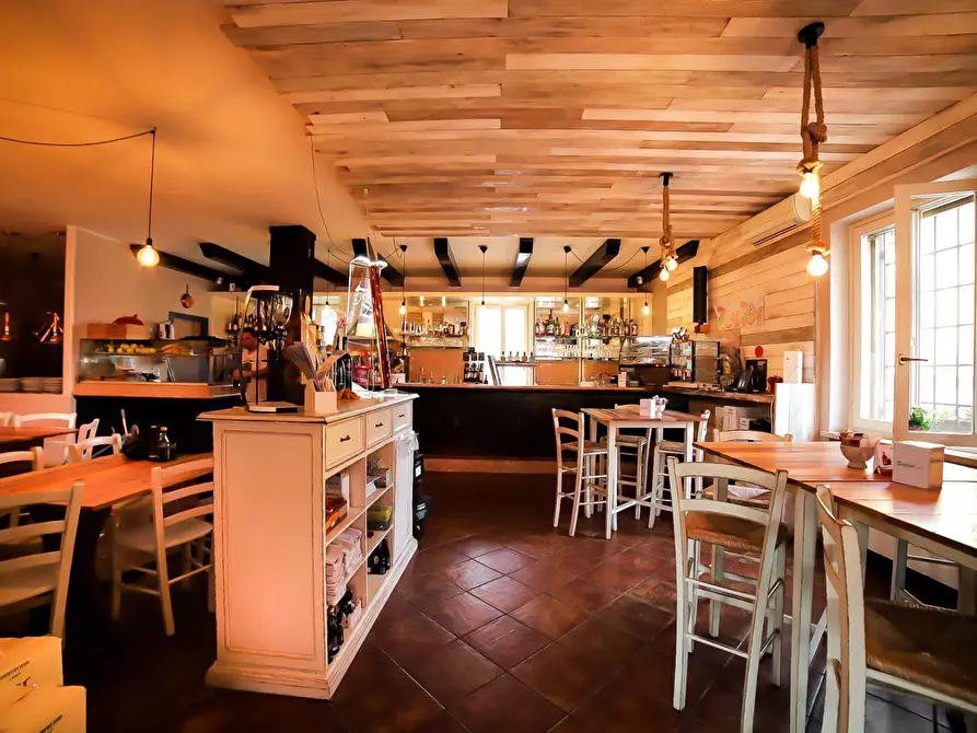 Immagine 1 di Attività commerciale in vendita  a Mozzecane