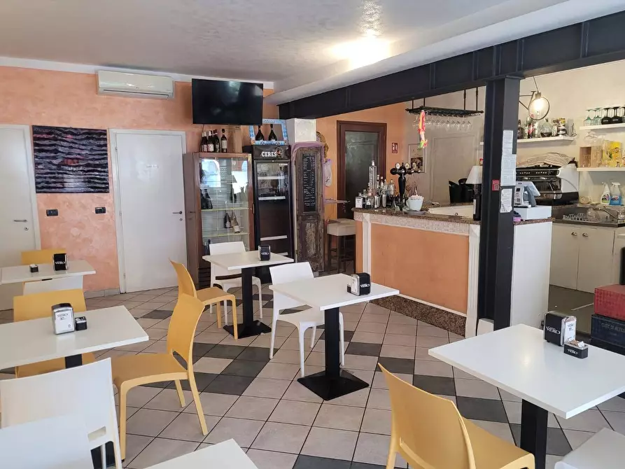 Immagine 1 di Locale commerciale in vendita  in via roma 11 a Castelbelforte