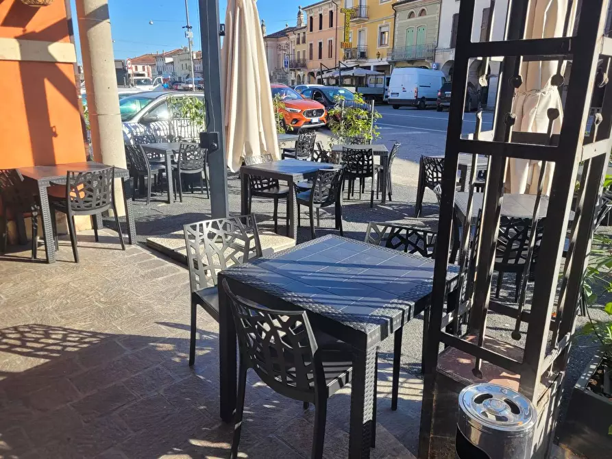 Immagine 3 di Locale commerciale in vendita  in via roma 11 a Castelbelforte