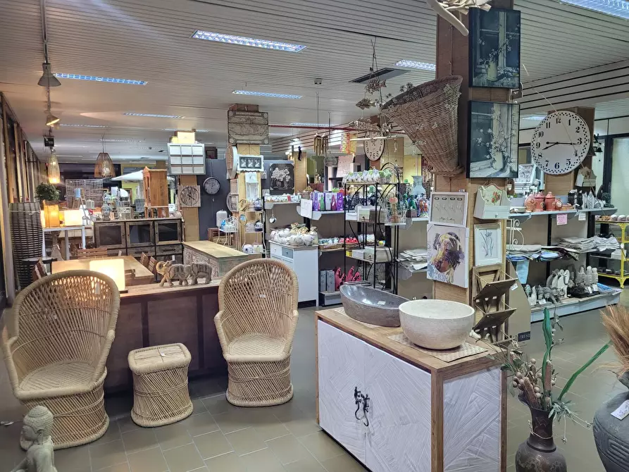 locale commerciale in vendita a Legnago