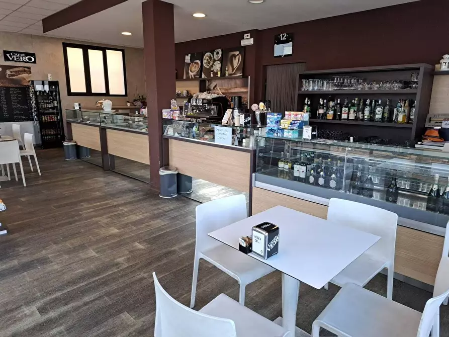 Immagine 10 di Bar / Ristorante in vendita  a Legnago