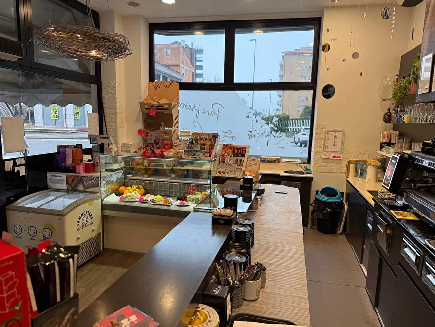 Immagine 1 di Bar / Ristorante in vendita  a Verona