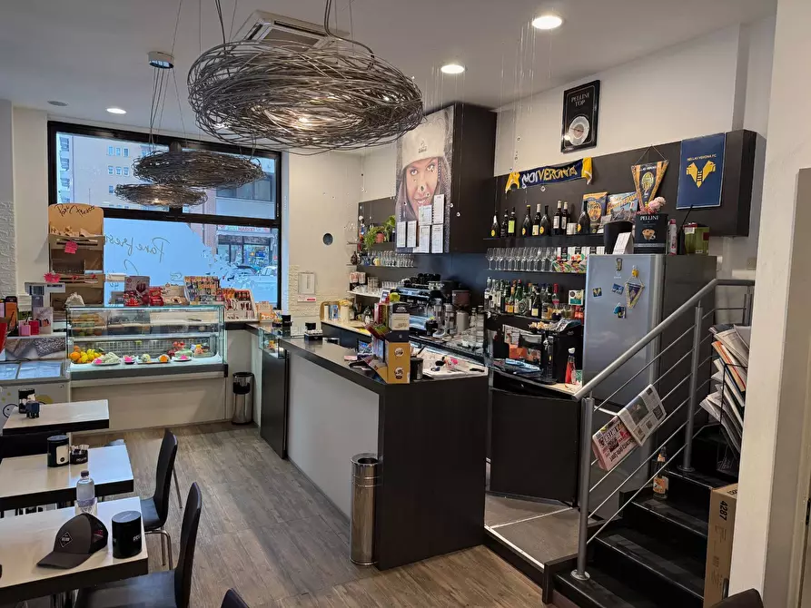 Immagine 2 di Bar / Ristorante in vendita  a Verona