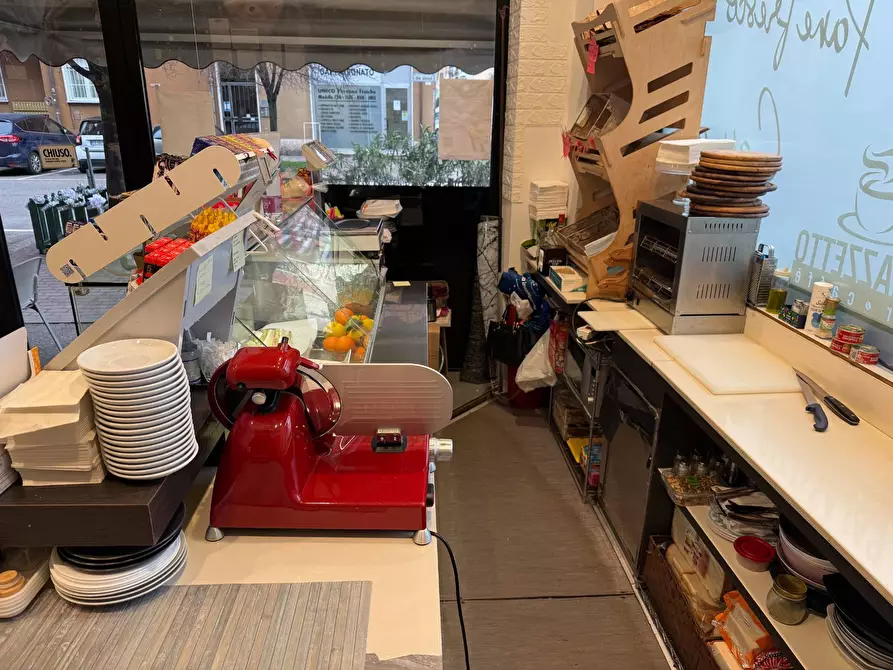 Immagine 7 di Bar / Ristorante in vendita  a Verona