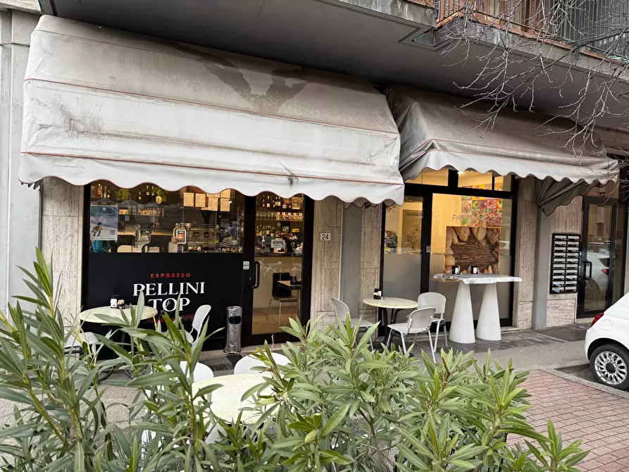 Immagine 10 di Bar / Ristorante in vendita  a Verona