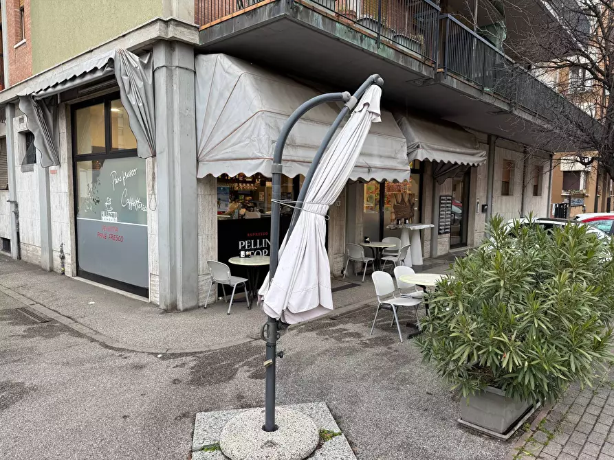Immagine 11 di Bar / Ristorante in vendita  a Verona