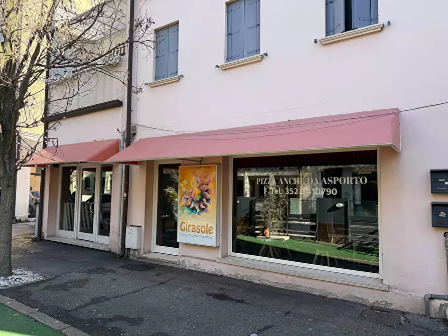 Immagine 4 di Locale commerciale in vendita  a Rovigo