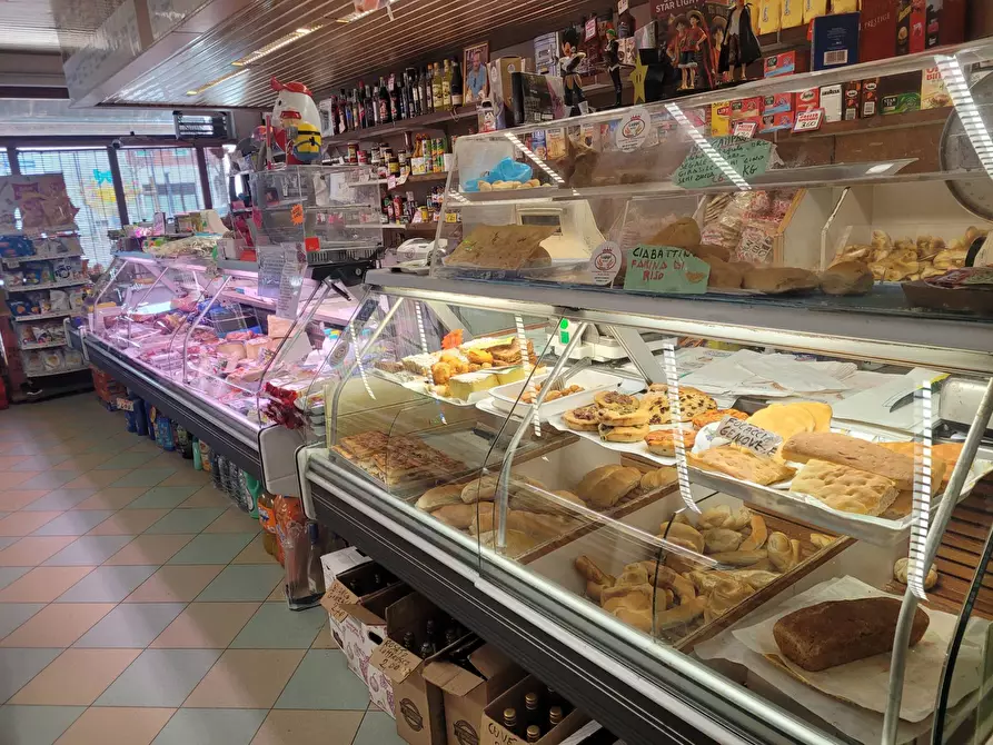 Immagine 1 di Agriturismo in vendita  in via roma 5 a Quistello