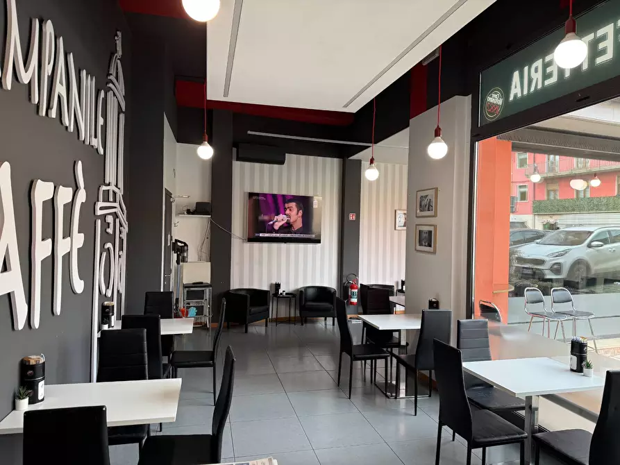 Immagine 7 di Bar / Ristorante in vendita  a Verona