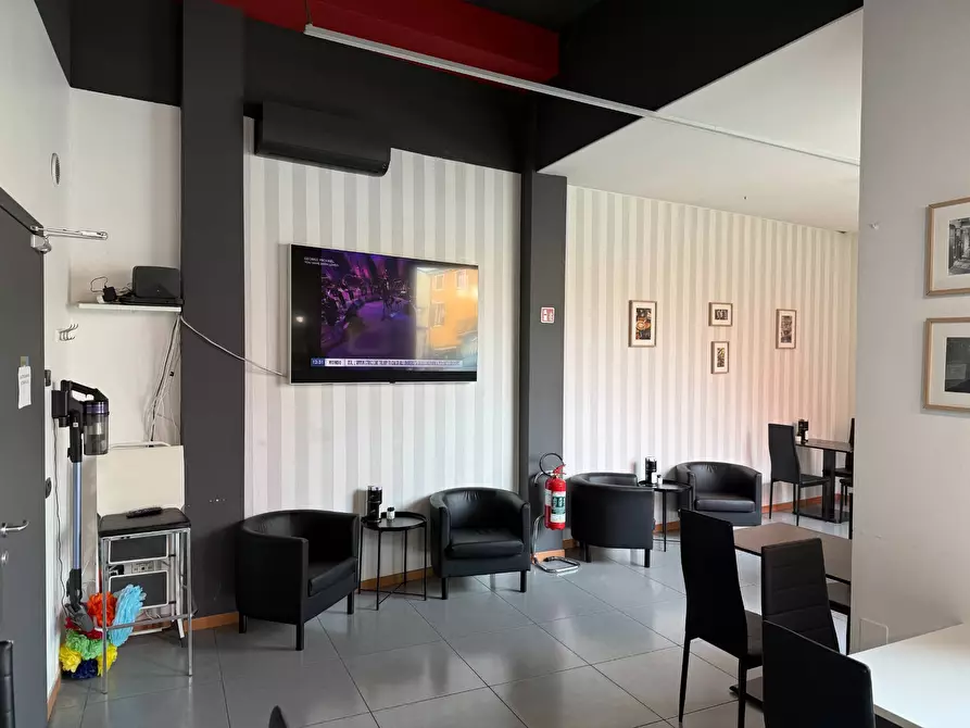 Immagine 10 di Bar / Ristorante in vendita  a Verona