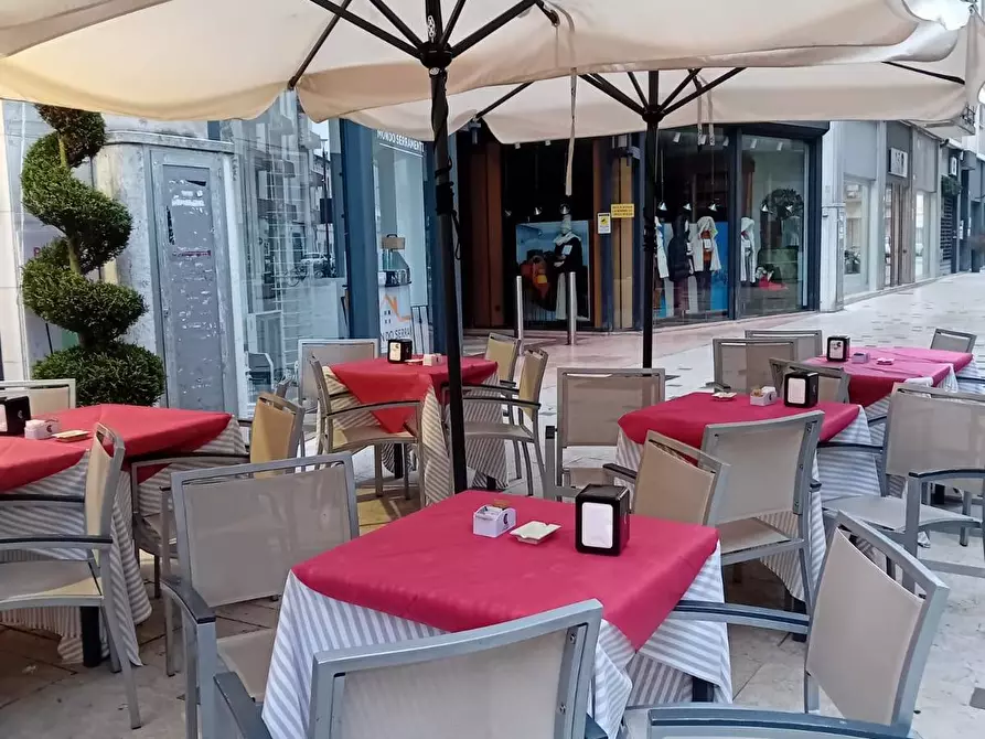 Immagine 2 di Bar / Ristorante in vendita  in via avrese 5 a Legnago