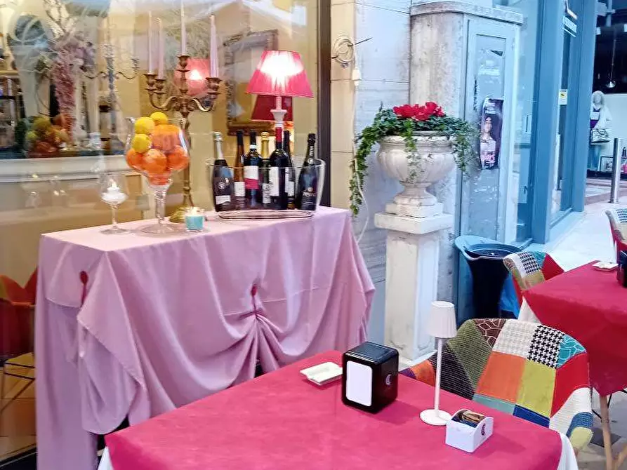 Immagine 5 di Bar / Ristorante in vendita  in via avrese 5 a Legnago