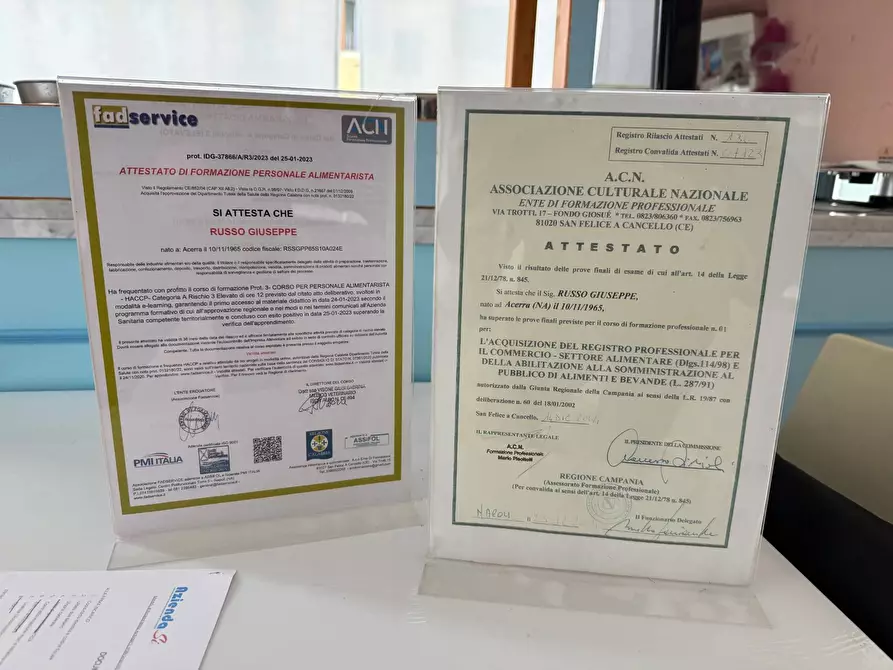 Immagine 9 di Locale commerciale in vendita  a Sommacampagna