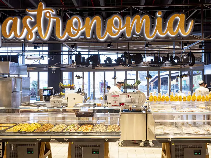 Immagine 1 di Attività commerciale in vendita  in via roma 3 a San Giorgio Bigarello