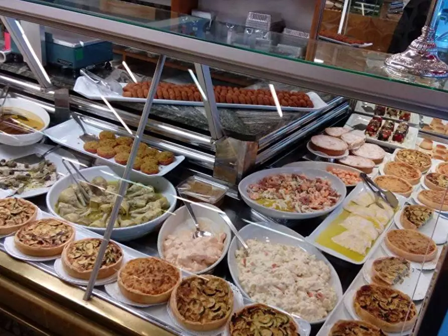 Immagine 3 di Attività commerciale in vendita  in via roma 3 a San Giorgio Bigarello