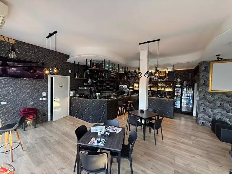 Immagine 1 di Bar / Ristorante in vendita  a Sommacampagna