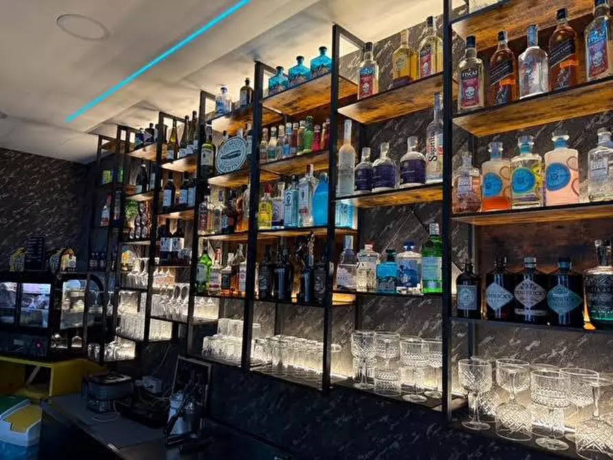 Immagine 3 di Bar / Ristorante in vendita  a Sommacampagna