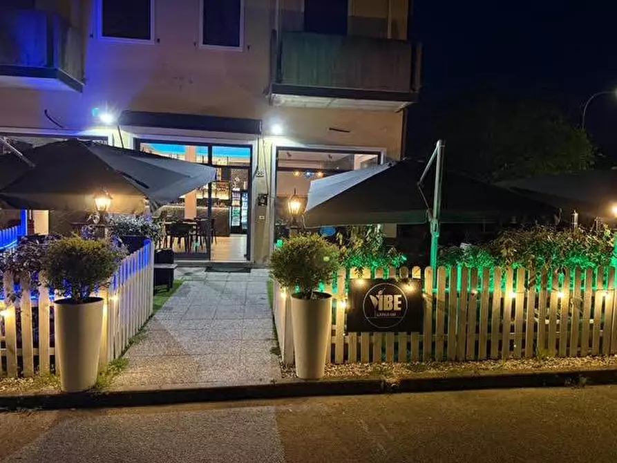Immagine 11 di Bar / Ristorante in vendita  a Sommacampagna