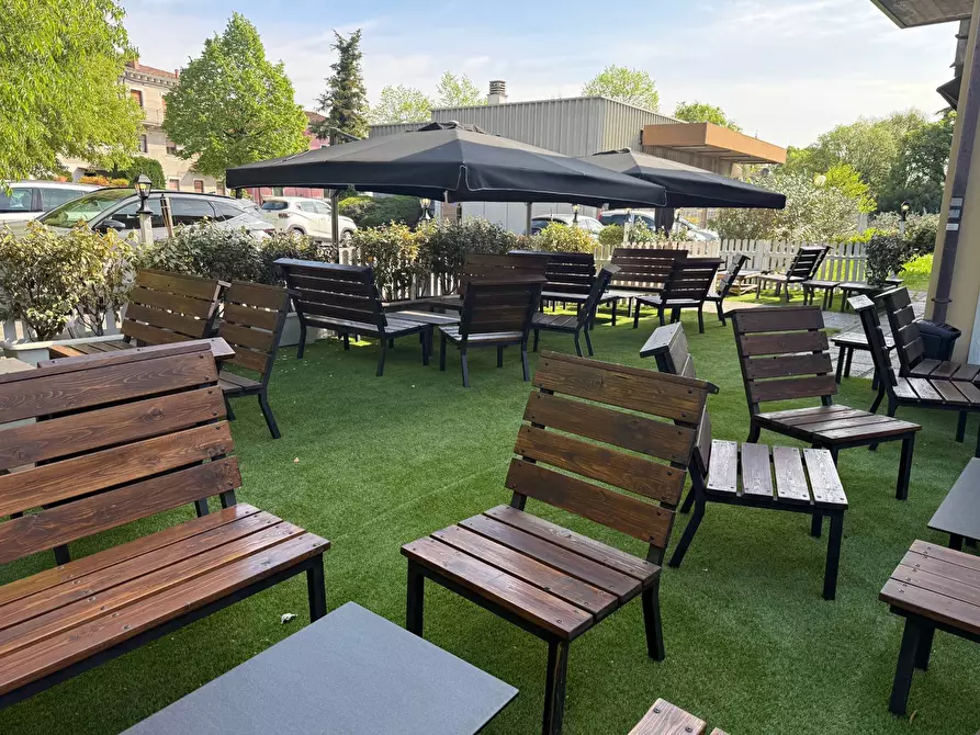 Immagine 15 di Bar / Ristorante in vendita  a Sommacampagna