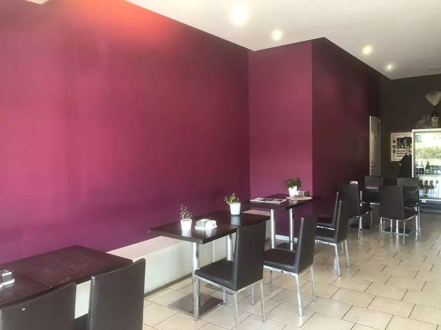 Immagine 5 di Bar / Ristorante in vendita  in via fermi 1 a Sona