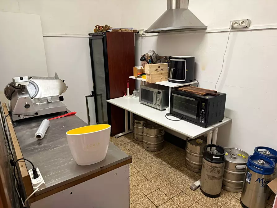 Immagine 17 di Bar / Ristorante in vendita  a Verona